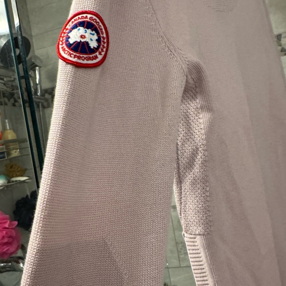 NWT Canada Goose Gray Knit Sweater with Black Zipper - Picture 3 of 5